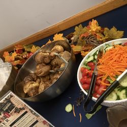 Penny Lane Pub - Salad and rolls