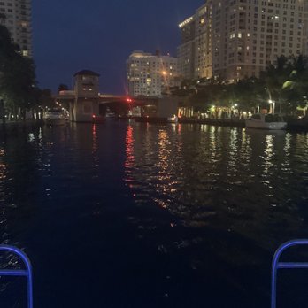 Pontoon Party - Boat Charters Near Me - Fort Lauderdale, Florida Pontoon Party - Boat Charters Near Me - Fort Lauderdale, Florida