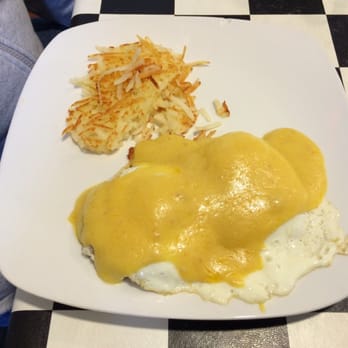 Big Apple Cafe - Crab cakes with hollandaise - Coffee & Tea Near Me - Newark, Ohio