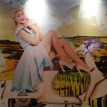 Bottiglia - Pin-up wall print - Italian Near Me - Henderson, Nevada