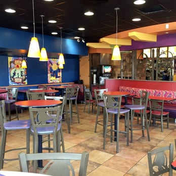 Taco Bell - Restaurant Interior - Fast Food Near Me - Kansas City, Missouri