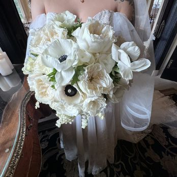 Design With Florae - Bridal bouquet with anemones as focal flower #blackandwhite - Florists Near Me - Sacramento, California Design With Florae - Bridal bouquet with anemones as focal flower #blackandwhite - Florists Near Me - Sacramento, California