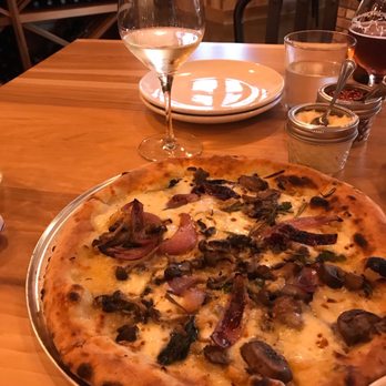 Gia Mia - Italian Near Me - Naperville, Illinois