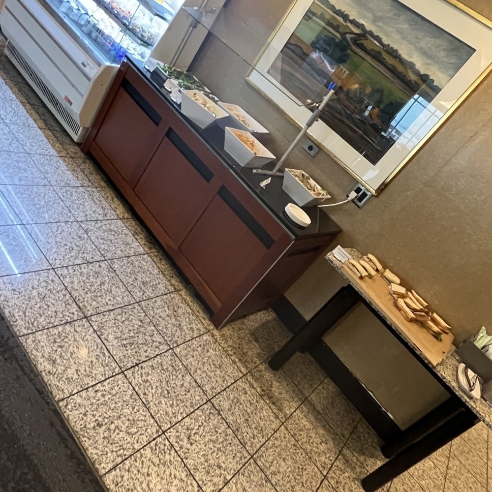 Delta Sky Club - Airport Lounges Near Me - Hebron, Kentucky Delta Sky Club - Airport Lounges Near Me - Hebron, Kentucky