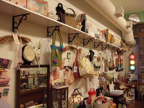 Tiddle E. Winks Vintage 5 & Dime by null