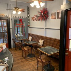 Pomaika’i Cafe - Seating inside, also outside in courtyard and in front