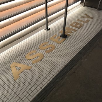 Chefs Hall - Going up to the majority of the restaurants. - Food Court Near Me - Toronto, Ontario