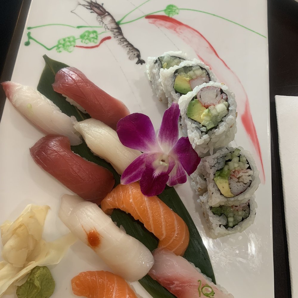 Sakura - Sushi combo - Sushi Bars Near Me - Livingston, Texas Sakura - Sushi combo - Sushi Bars Near Me - Livingston, Texas