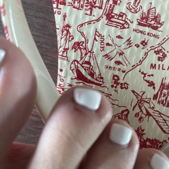 MOI Nails Studio - Kept damaging skin because she kept missing when trying to file my nail. - Nail Salons Near Me - Los Angeles, California