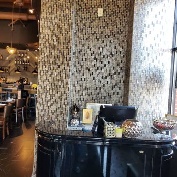 Thai Nine Restaurant - Foyer - Thai Near Me - Carmel, Indiana