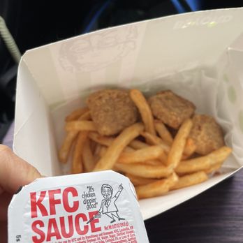 KFC - Fast Food Near Me - Monroe, Washington