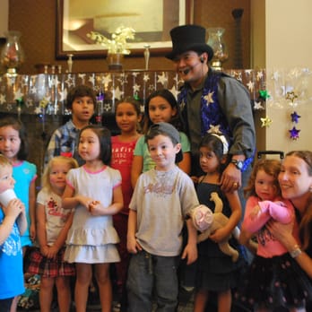 Leo's Magic and Comedy - Magicians Near Me Leo's Magic and Comedy - Magicians Near Me