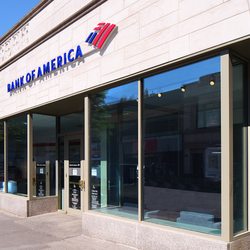 Bank of America Financial Center - Storefront