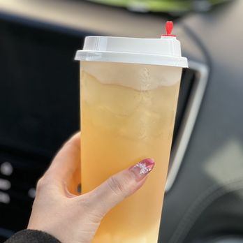 Cafe Mozaiko - Iced jasmine tea with lychee topping - Japanese Near Me - Markham, Ontario