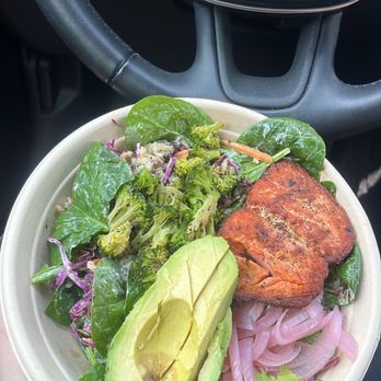 Snappy Salads - Pan-Seared Salmon Grain Bowl - Salad Near Me - Dallas, Texas Snappy Salads - Pan-Seared Salmon Grain Bowl - Salad Near Me - Dallas, Texas