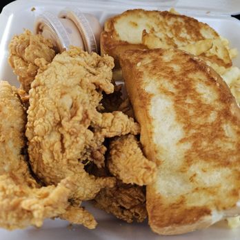 Raising Cane's Chicken Fingers - Fast Food Near Me - Mesa, Arizona Raising Cane's Chicken Fingers - Fast Food Near Me - Mesa, Arizona