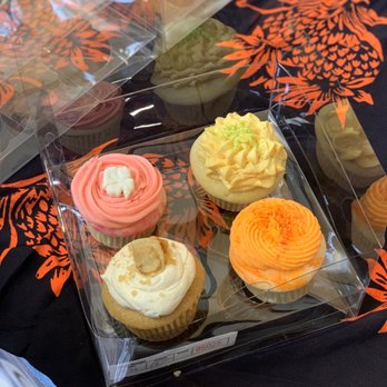 Jan Ken Po Gakko - Kalani Kakes - guava, mango, mac nut, and pineapple - Cultural Center Near Me - Elk Grove, California