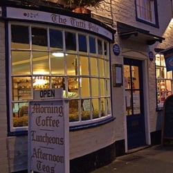 Tutti Pole - The Tutti Pole Tea Shoppe at night