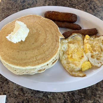 Capos Corner - Pancake Combo - American Near Me - Victorville, California