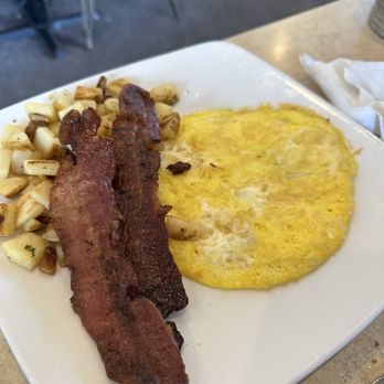 Bread and Butters Eatery - Eggs over hard - Breakfast & Brunch Near Me - Parker, Colorado