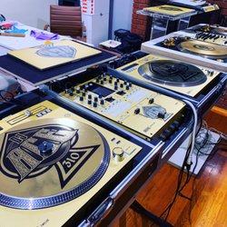 We use the newest and most reliable professional DJ gear!