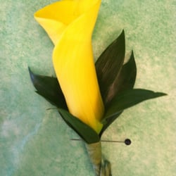 The Best Little Flower Shop - A simple and elegant single yellow calla lily boutonniere for Prom