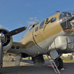 Collings Foundation - B-17 up close