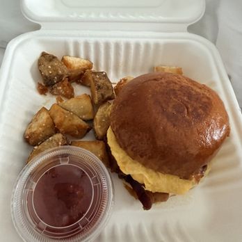 No Goodbyes - Breakfast sandwich - New American Near Me - Washington, DC, District of Columbia