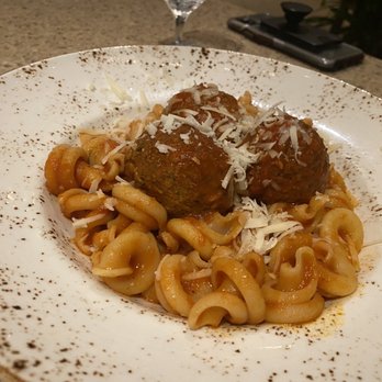 La Luce - Trecce Con Polpette - Italian Near Me - Orlando, Florida La Luce - Trecce Con Polpette - Italian Near Me - Orlando, Florida