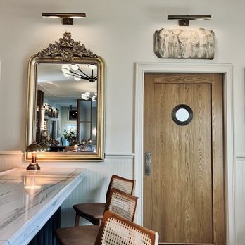 Lorelei - Wine Bars Near Me - Orlando, Florida