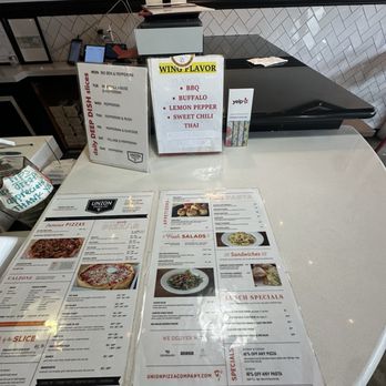 Union Pizza Company - Pizza Near Me - Manhattan Beach, California