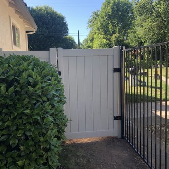 Carter Construction & Fencing - the gate to a home - General Contractors Near Me - Redding, California