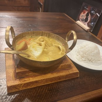 Thai Hot Restaurant - C3. Yellow Curry - Thai Near Me - Indio, California Thai Hot Restaurant - C3. Yellow Curry - Thai Near Me - Indio, California