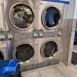 Laundry Warehouse - Belleville