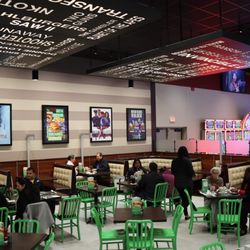 Wahlburgers
