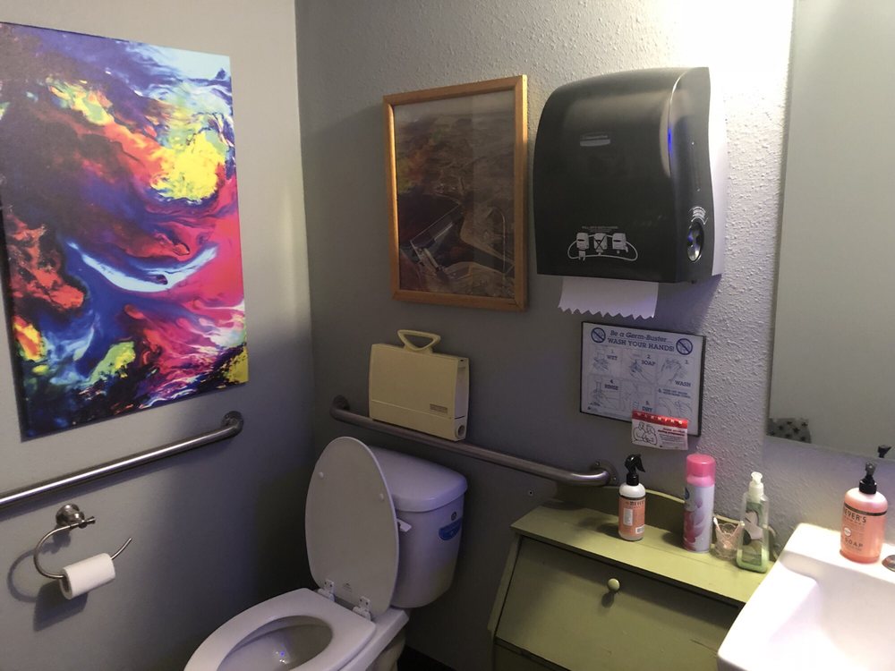 Uggie Boo's Basin Street Bistro