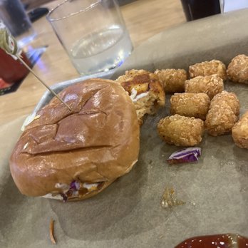 Buffalo Wild Wings - Nashville hot chicken sandwich - Chicken Wings Near Me - Tomball, Texas