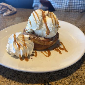 California Pizza Kitchen - Churro Swirl, with vanilla ice cream and caramel sauce. - Pizza Near Me - Scottsdale, Arizona California Pizza Kitchen - Churro Swirl, with vanilla ice cream and caramel sauce. - Pizza Near Me - Scottsdale, Arizona