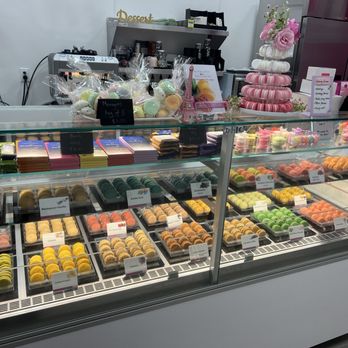 Le Macaron French Pastries - So Beautiful and a must have with these delicious treats! - Coffee & Tea Near Me - Tustin, California