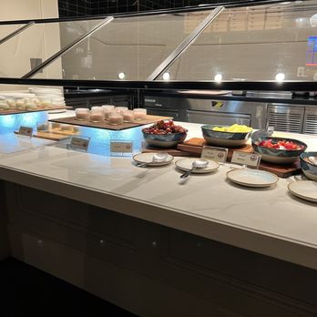 Ale & Compass Restaurant - Buffet - American Near Me - Orlando, Florida Ale & Compass Restaurant - Buffet - American Near Me - Orlando, Florida