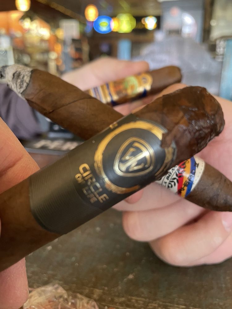 D & S Cigar Lounge
