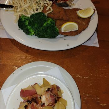 Nurnberger Bierhaus - Weiner schnitzel and potato salad - German Near Me - Lake Ariel, Pennsylvania Nurnberger Bierhaus - Weiner schnitzel and potato salad - German Near Me - Lake Ariel, Pennsylvania