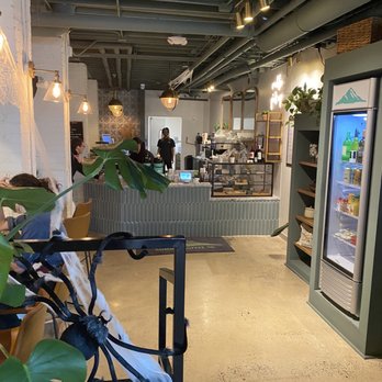 Summit Coffee On the Plaza - bar - Coffee & Tea Near Me - Charlotte, North Carolina