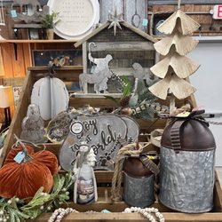 Cedar Chest Antique Mall - Antiques, vintage, decor