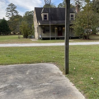 Cattail Creek Campground - Campgrounds Near Me - Skippers, Virginia