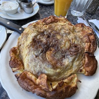 Richard Walker's Pancake House - APPLE PANCAKE - Waffles Near Me - La Jolla, California Richard Walker's Pancake House - APPLE PANCAKE - Waffles Near Me - La Jolla, California