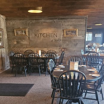 Molly Butler’s - Part of the dining room. - Steakhouses Near Me - Greer, Arizona