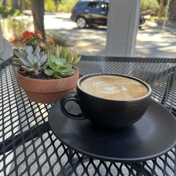 Creekside Bakery - Bakeries Near Me - Novato, California