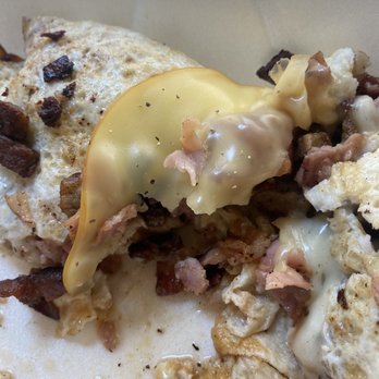R T Smiths - My egg white hot mess omelet!! 5 stars! - Delis Near Me - Roanoke, Virginia