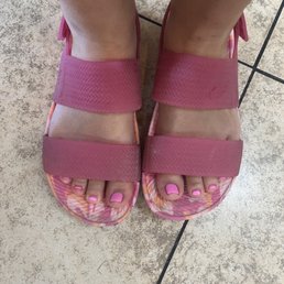 Gel pedicure